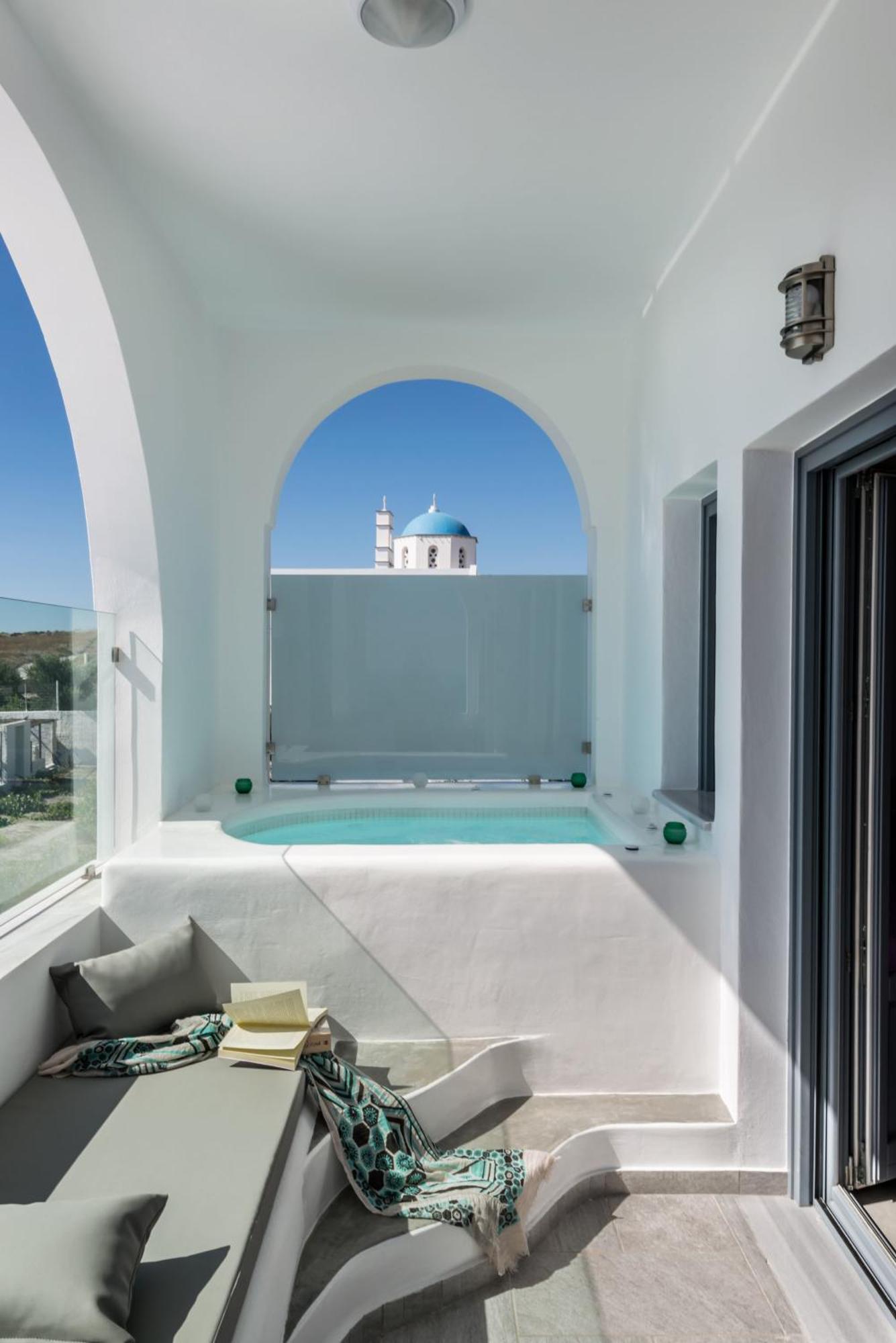 Aspronisi Luxury Villa With Caldera View Megalochori  Exterior photo